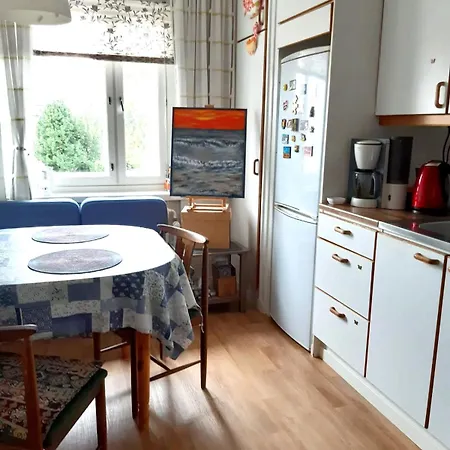 Keskustassa Δωμάτια σε οικογενειακή κατοικία